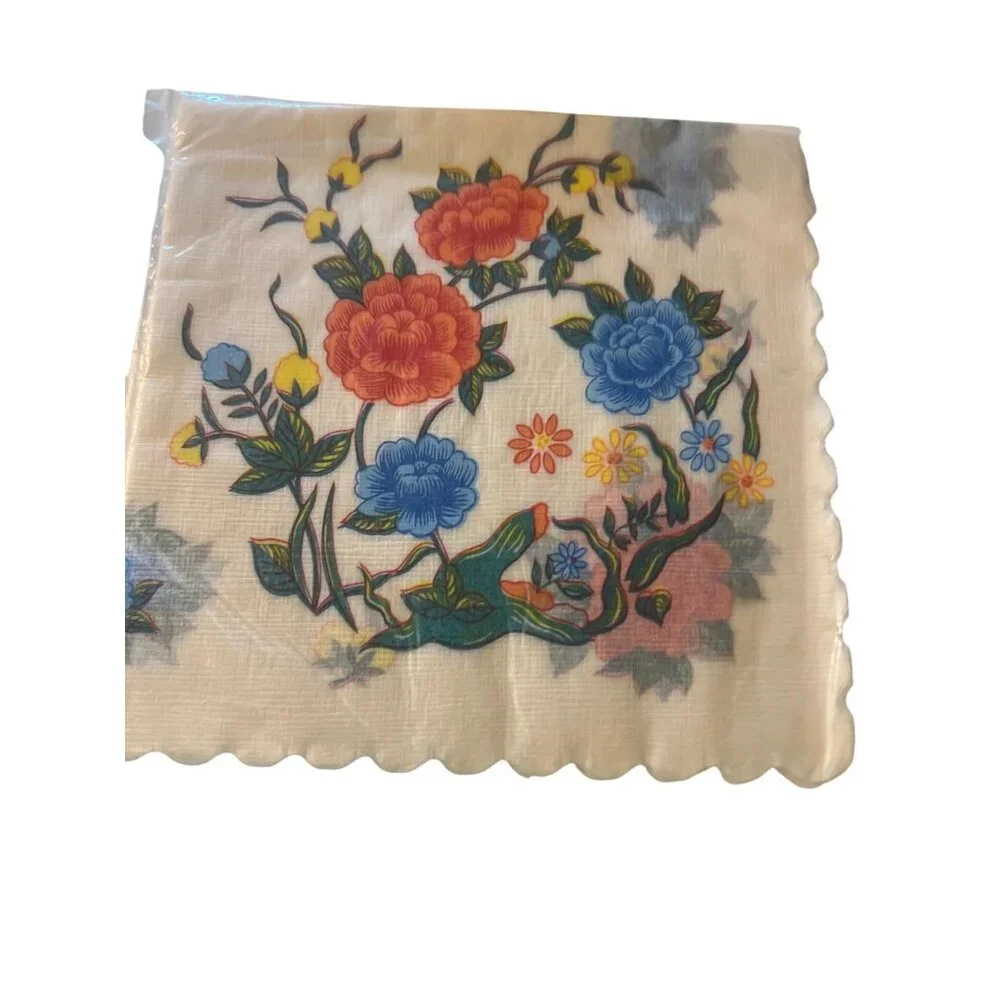 Vintage Lot of Paper Napkins Doilies Coasters Floral Wedding Christmas Estate